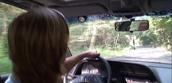  Hitchhiking  granny giving head as a payment